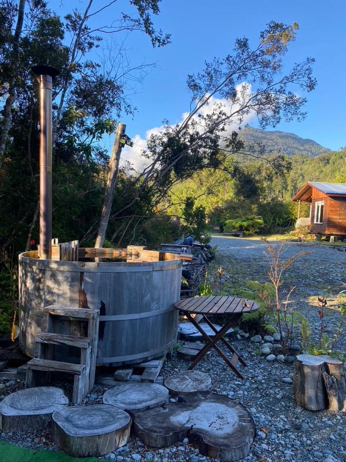 Cabanas & Tinajas Entre Volcanes Hornopiren Ngoại thất bức ảnh